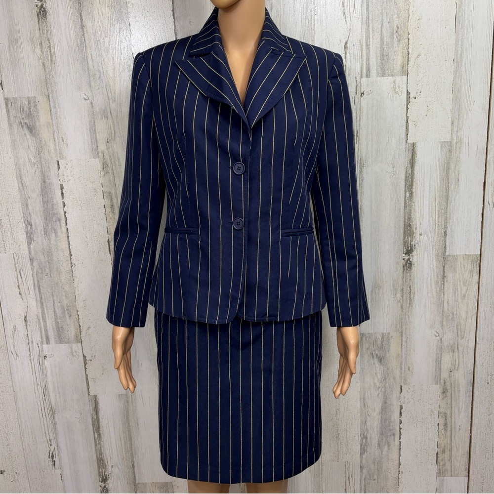 Metrostyle Vintage 90’s Dark Blue‎ Pinstriped Blazer and Skirt Ensemble Suit